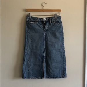 Vintage gap jean skirt with front slit